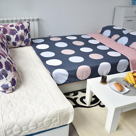 Blue Corner Apartment สโกเปีย ภายนอก รูปภาพ