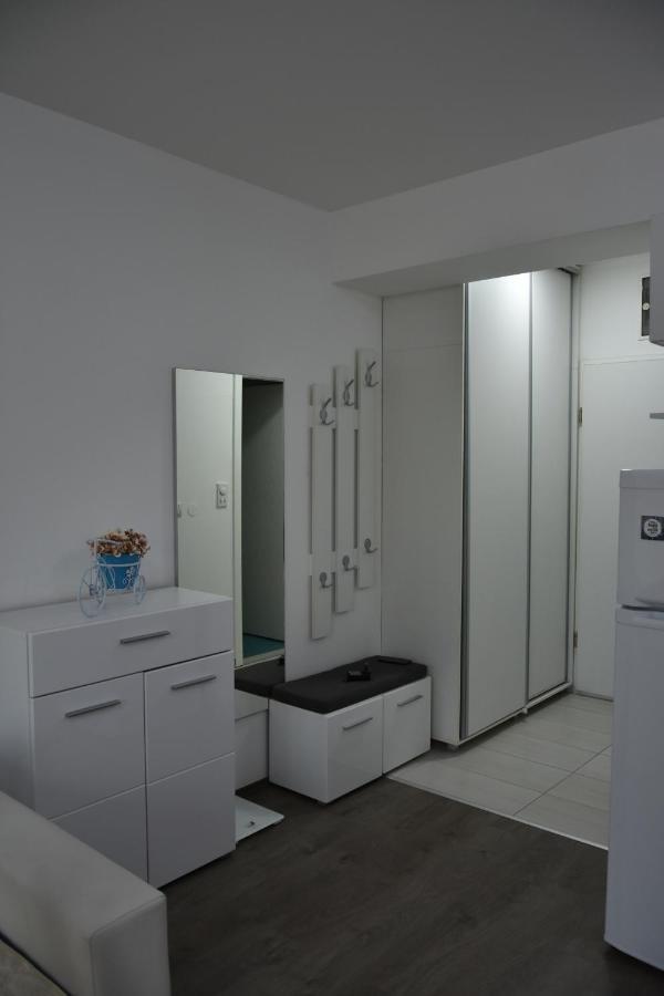 Blue Corner Apartment สโกเปีย ภายนอก รูปภาพ