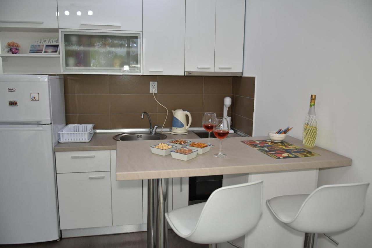 Blue Corner Apartment สโกเปีย ภายนอก รูปภาพ